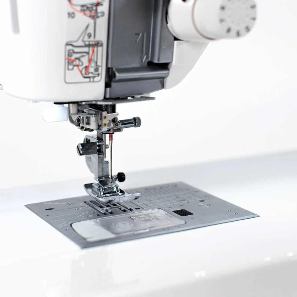 Janome 6700P