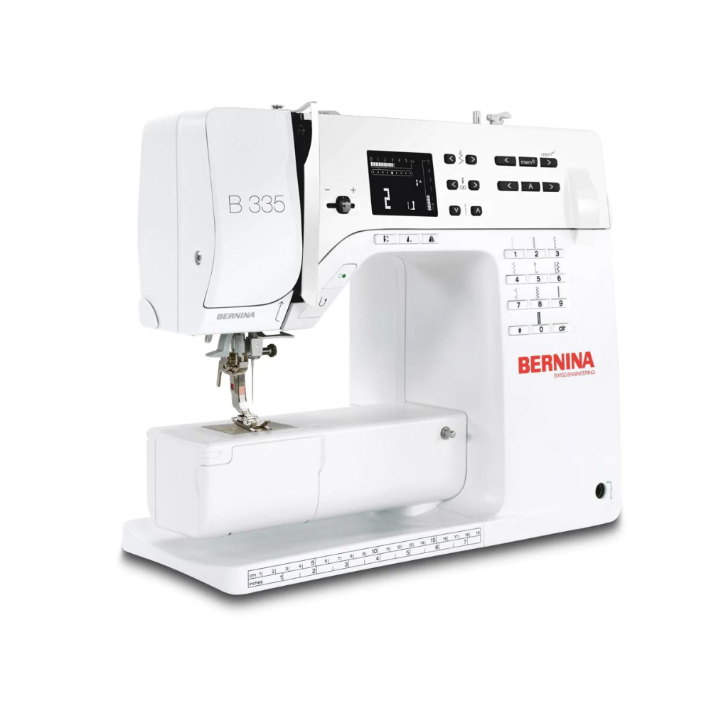Bernina 335 Sewing Machine (+ FREE WALKING FOOT WORTH £120)