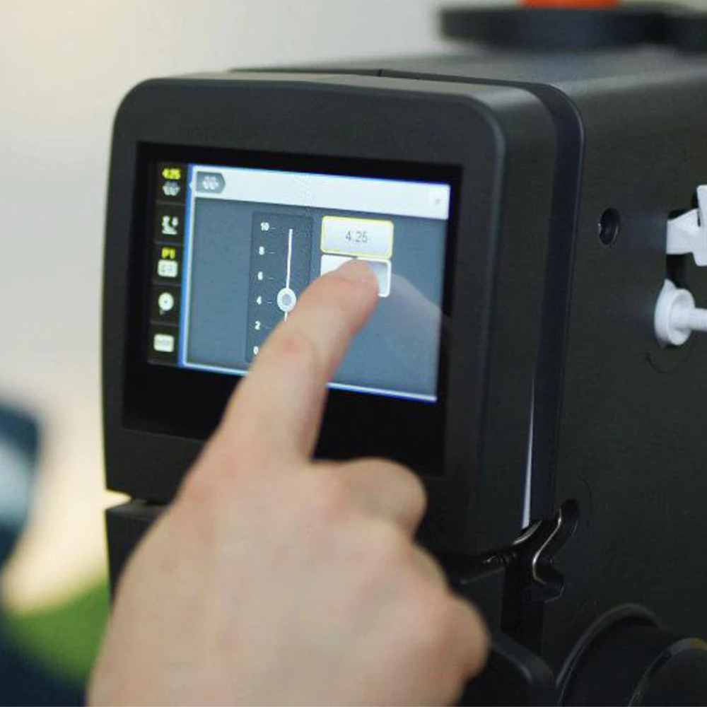 Bernina Q20 Longarm Quilting Machine with RMF table