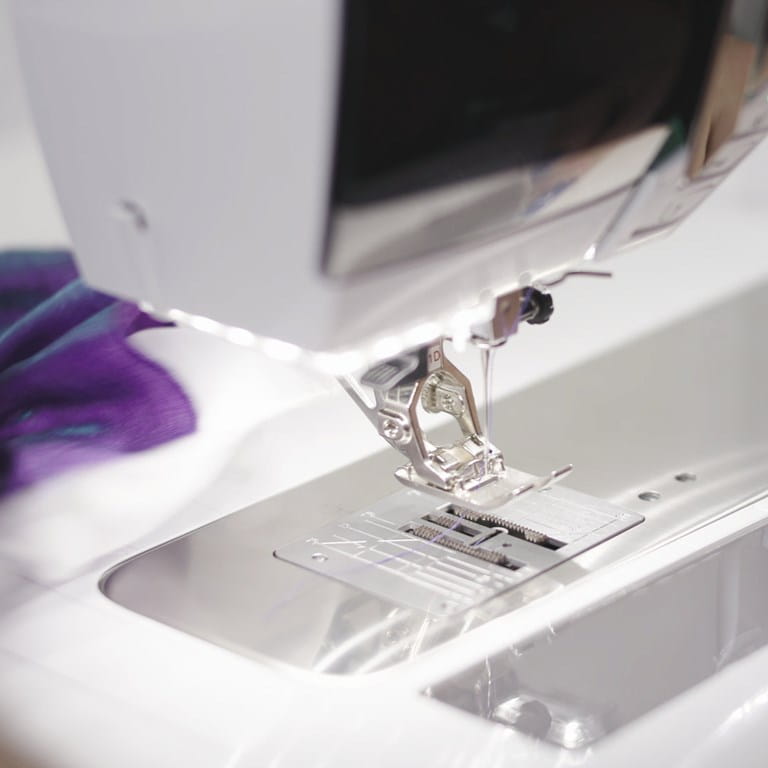 Bernina 590 Sewing Machine