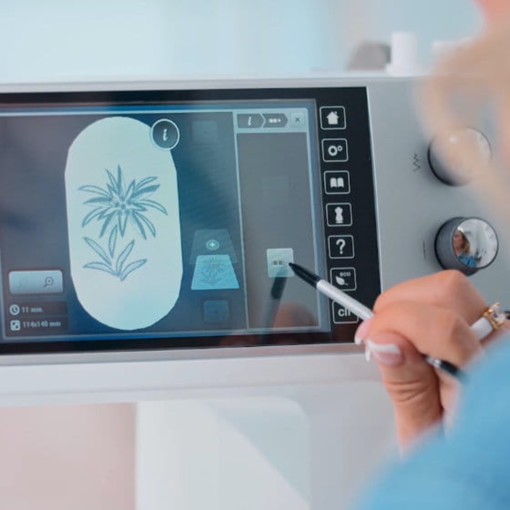 Bernina 735 Sewing Machine