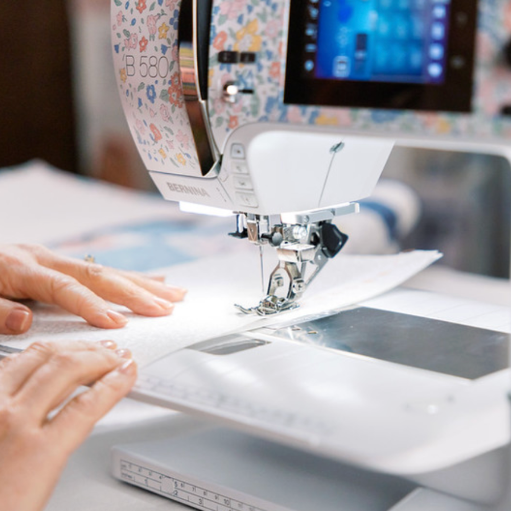 NEW Bernina 580 Liberty Edition