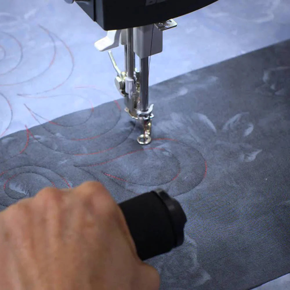 Bernina Q20 Longarm Quilting Sewing Machine with Frame 