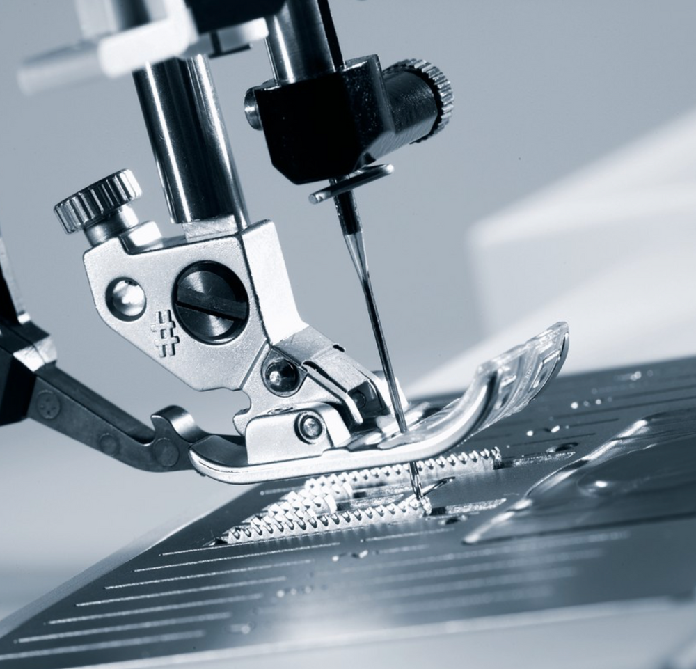 Front view of a Pfaff performance icon sewing machine on a white background.